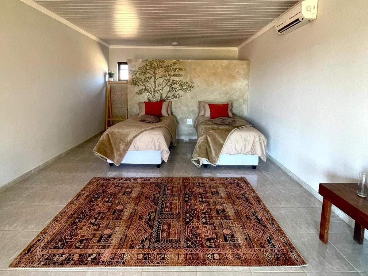 Eden Chalets Windhoek Habitación foto