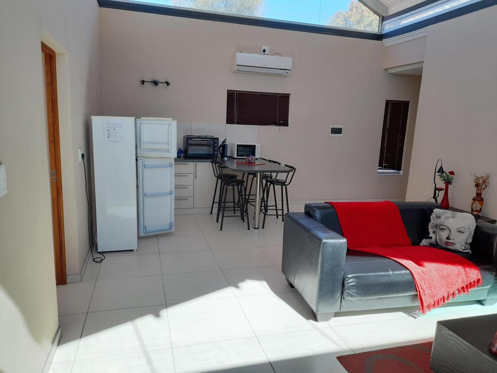Eden Chalets Windhoek Habitación foto