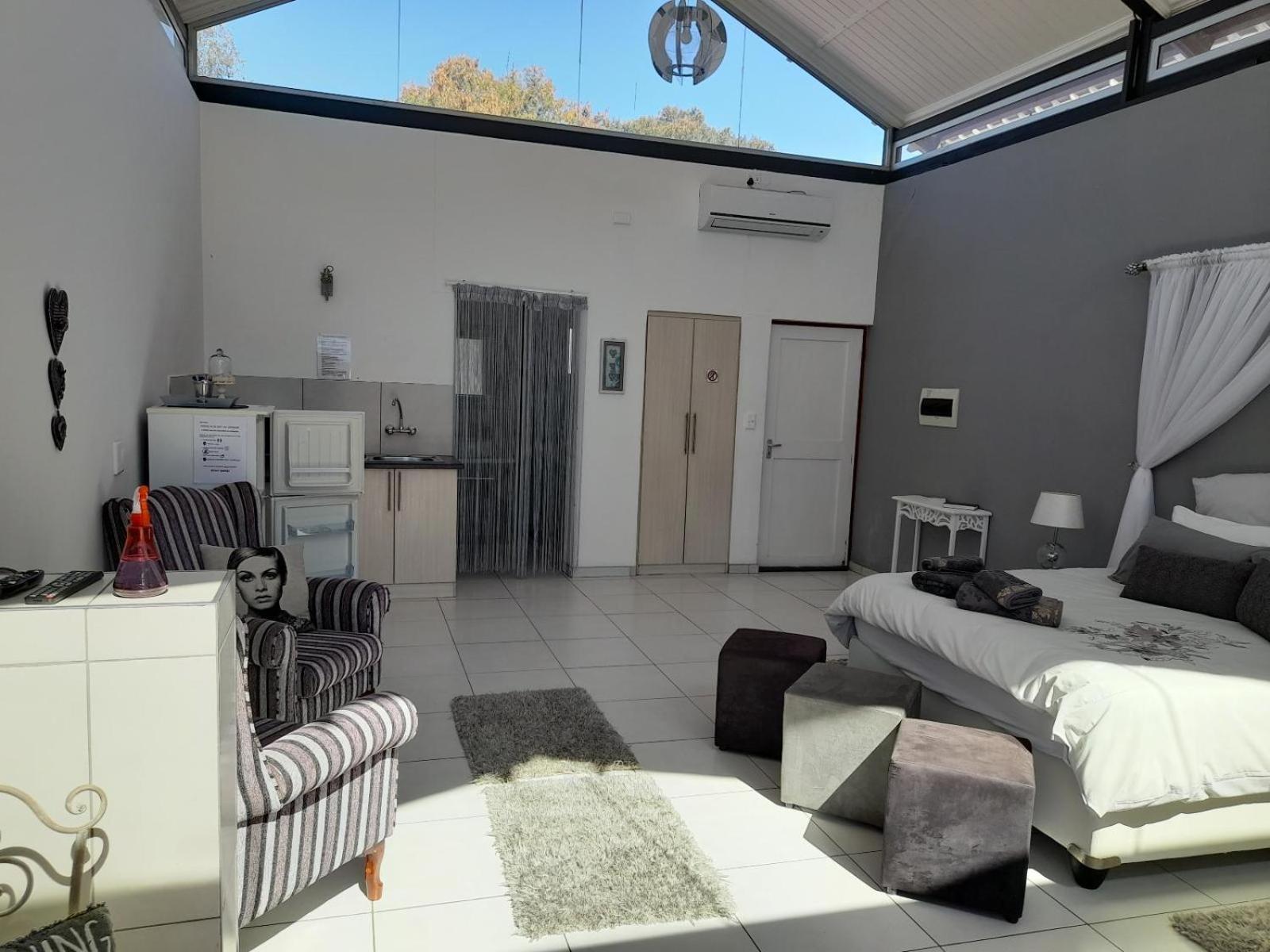 Eden Chalets Windhoek Habitación foto